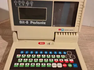 Bit8 Parlante learning computer